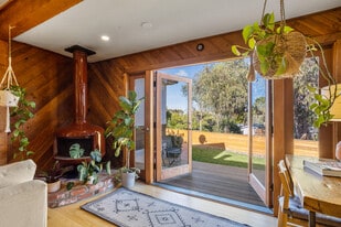 Building Photo - 5923 Abernathy Dr