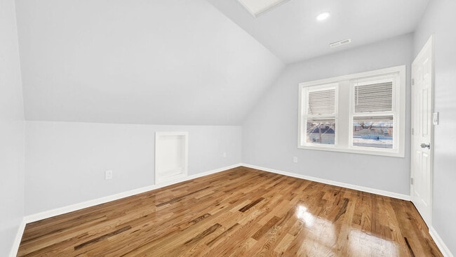 Building Photo - 3143 W 53rd Pl