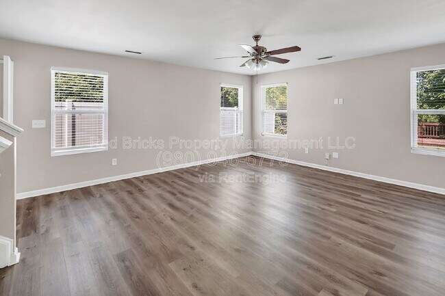 Building Photo - 2751 Bramble Ridge Ct