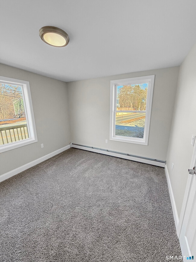 Building Photo - 4 River Rd