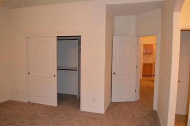 Building Photo - 2860 Blue Oak Ct
