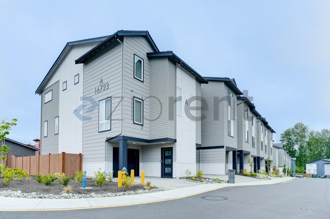 Building Photo - Unit A6