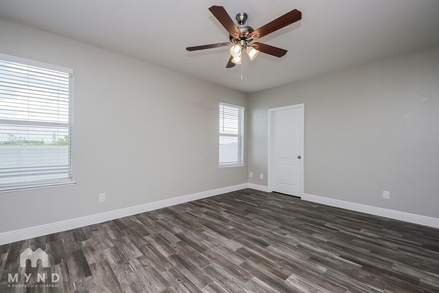 Building Photo - 4991 Windbourne Way