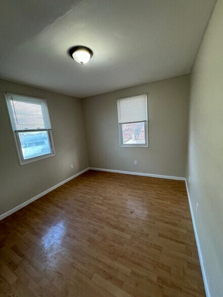 Building Photo - 189 Summer St