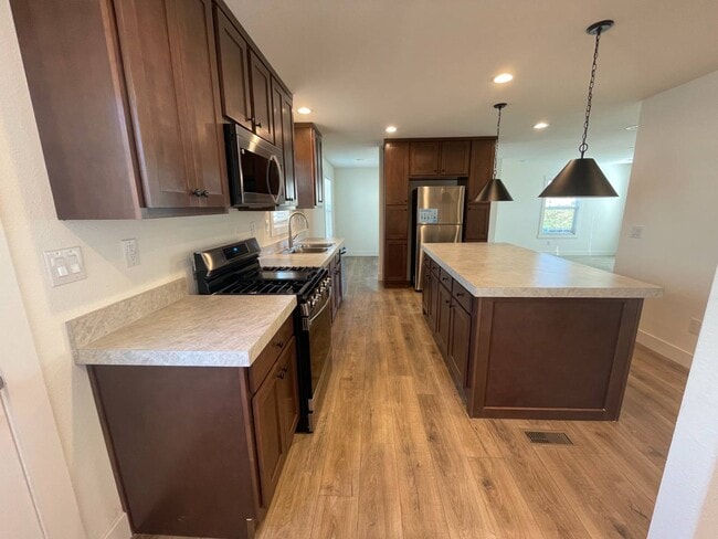 Building Photo - 6656 Pentz Rd