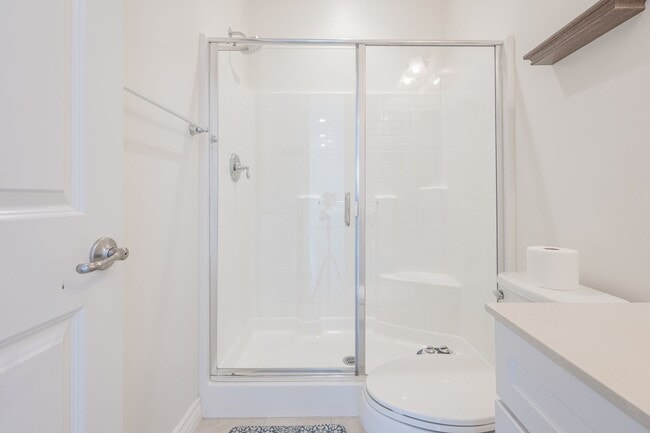 Building Photo - 16220 Retreat Ct