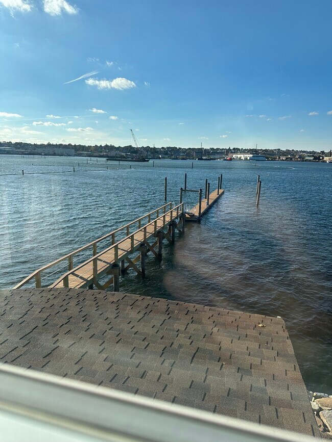 Building Photo - 2 Oxford St