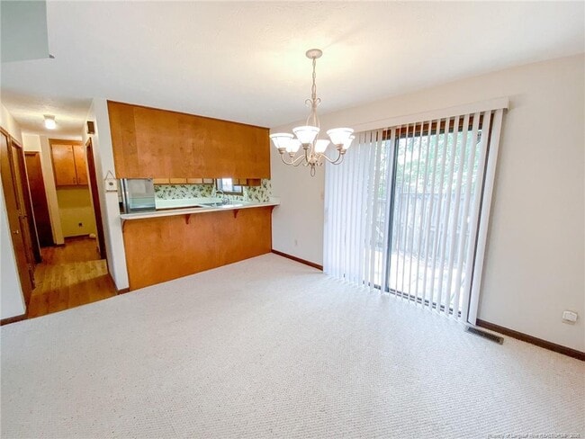 Building Photo - 207 Charmant Rd