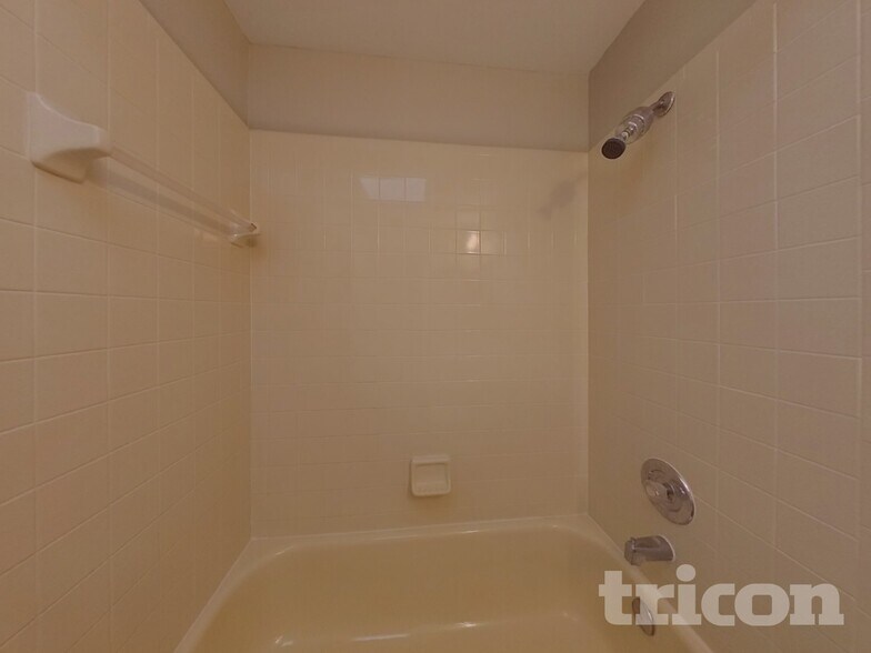 Building Photo - 1289 Cleveland Ave