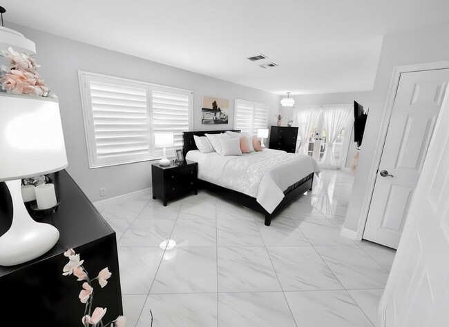 Building Photo - 517 Ibis Dr