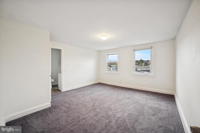 Building Photo - 4645 Umbria St