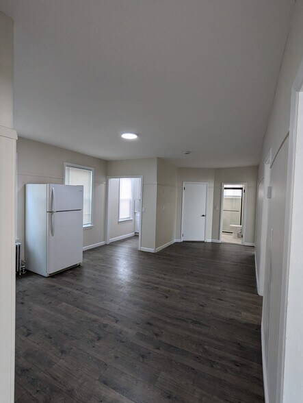 Building Photo - 47 Cumerford St