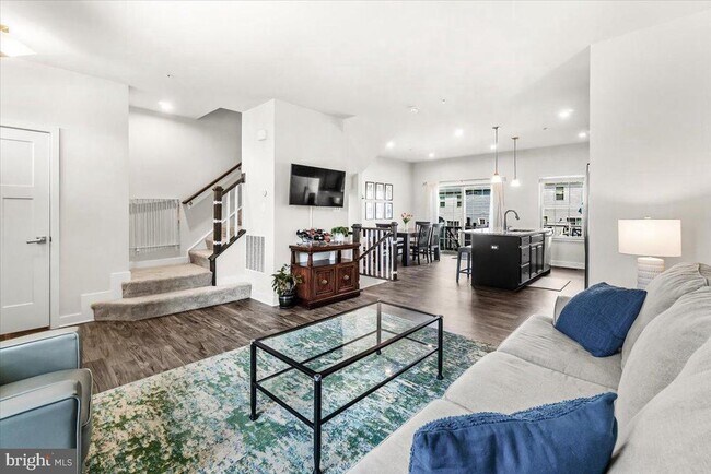 Building Photo - 10732 Lamoka Ln