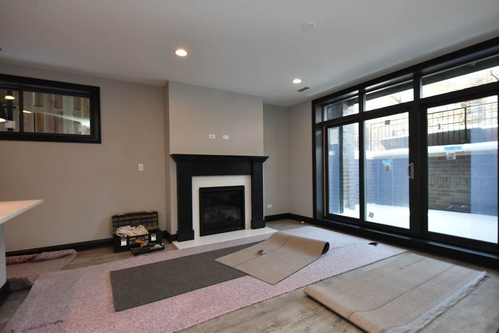 Building Photo - 4326 N Ashland Ave