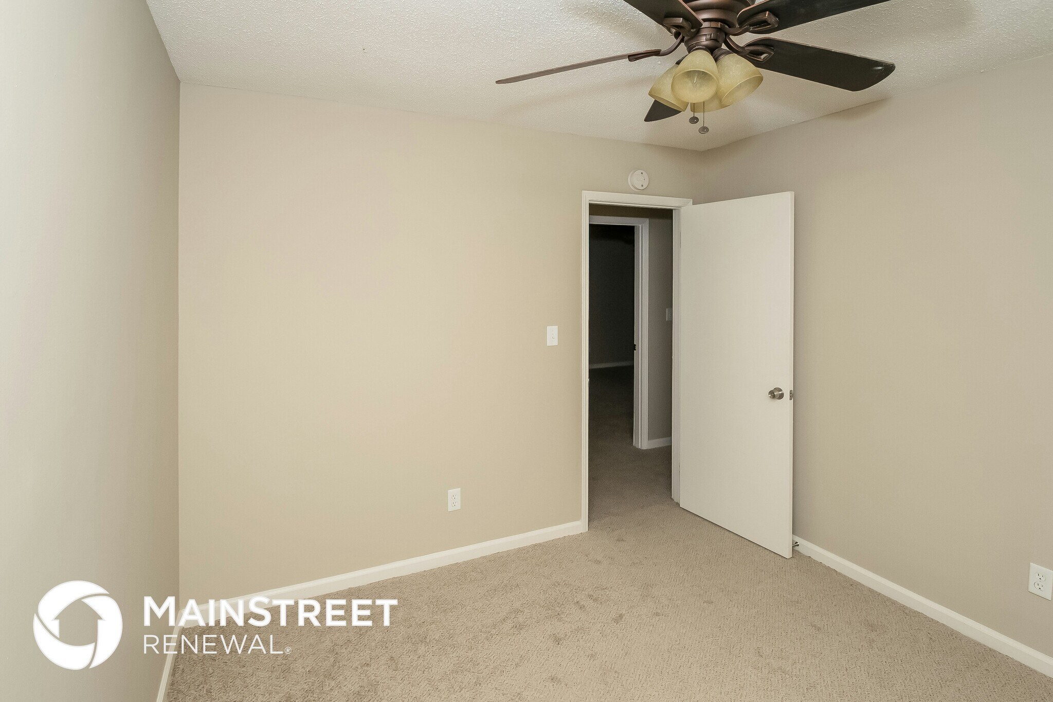 Building Photo - 5908 Elizabeth Dr