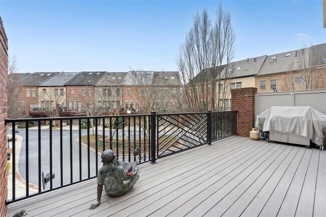 Building Photo - 4209 Whitby Way SE