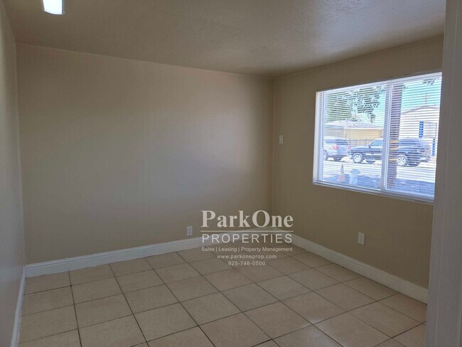 Building Photo - 919 Carpino Ave