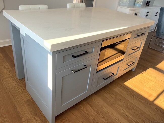 Building Photo - 1 Sandy Way