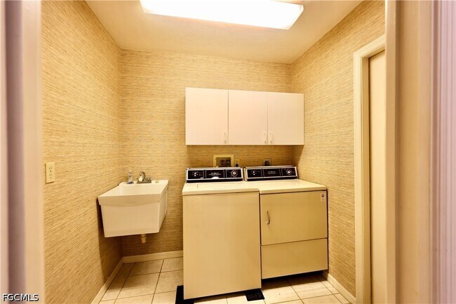 Building Photo - 12840 Dornoch Ct