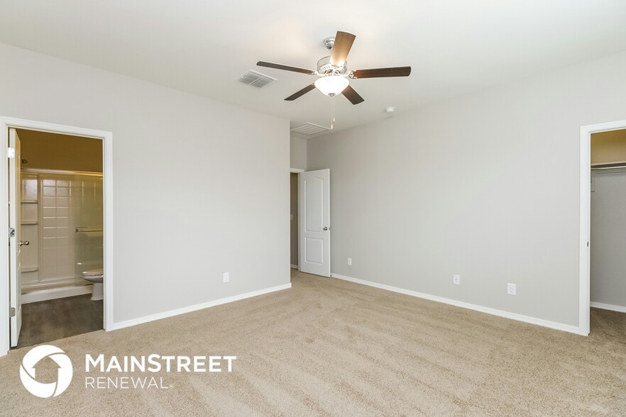 Building Photo - 37517 W La Paz St