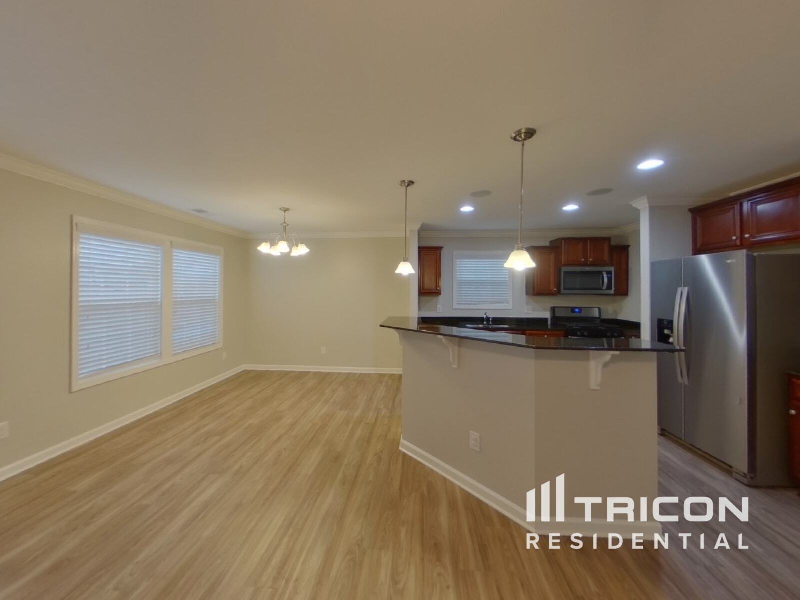 Building Photo - 313 Fairford Rd