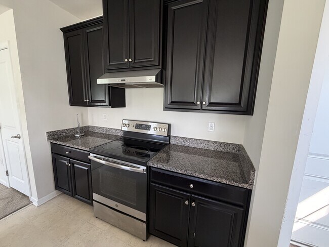 Building Photo - 9518 Royal Tern Dr