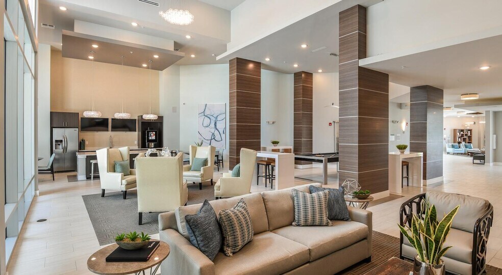 Building Photo - 9301 Summit Centre Way