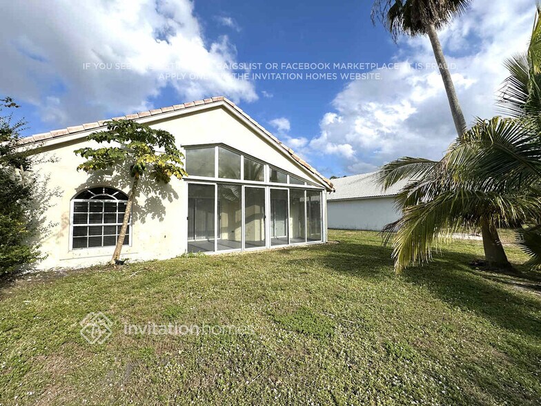 Building Photo - 1737 Barnstable Rd