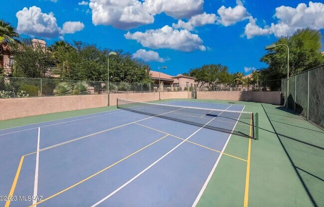 Building Photo - 101 S Players Club Dr