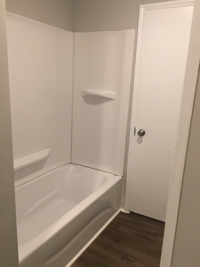 Building Photo - Great 4 Bedroom Home for Lease!