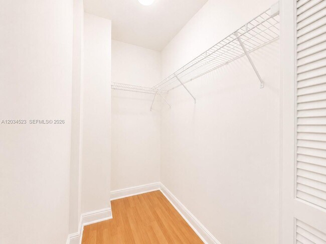 Building Photo - 652 NE 63rd St