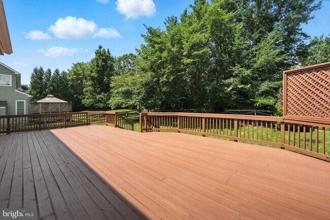 Building Photo - 9144 Big Springs Loop