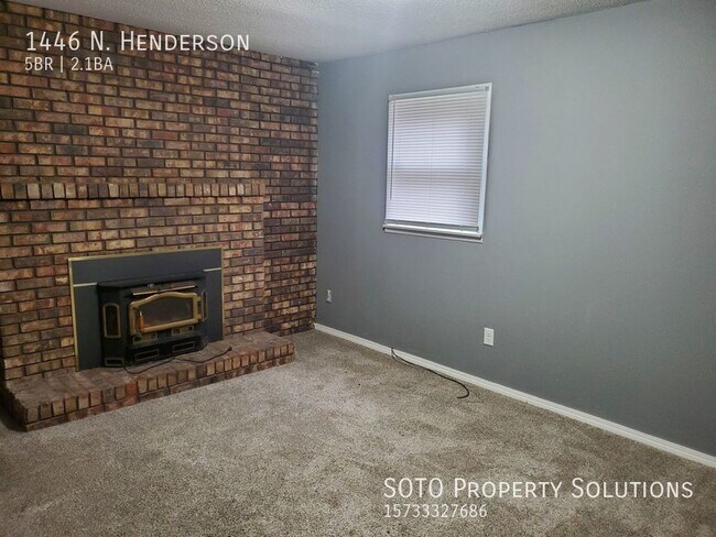 Building Photo - 5 BD / 2.5 BA House