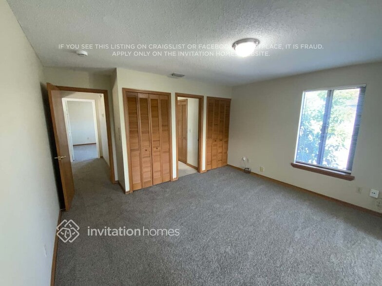 Building Photo - 908 Silver Leaf Pl