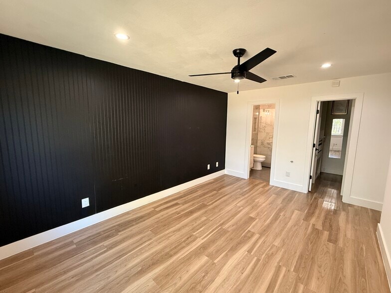 Building Photo - 12340 Little Emily Way