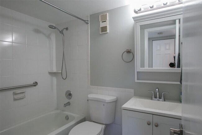 Building Photo - 10557 NW 10th St