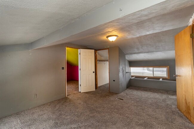 Building Photo - 2319 Hecker Ave