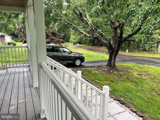 Building Photo - 34 Hornets Nest Ln