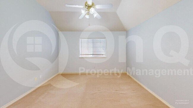 Building Photo - 3112 Chippenham Dr