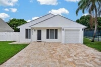Building Photo - 1271 SW 85th Terrace