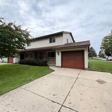 Building Photo - Two Bedroom with Washer/Dryer hook ups!