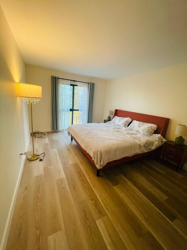 Building Photo - 7838 Cowles Mountain Ct