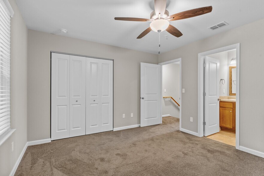 Building Photo - 2217 Del Carmel Way
