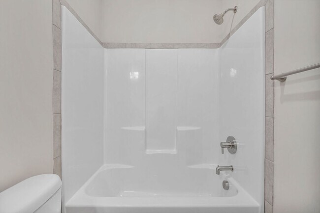 Building Photo - 121 Tanna Pl
