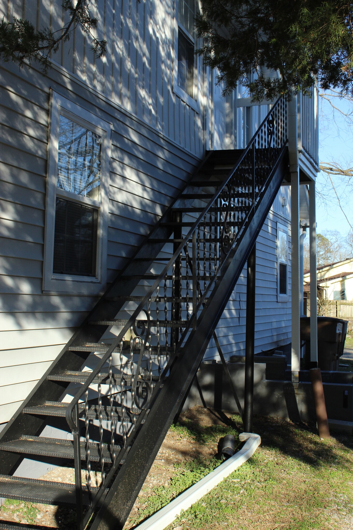 1309-C is an upstairs apartment with its own private entrance, as well as parking near the stairs. This apartment is the entire upstairs of the tri-plex! - 1309-C Jones Avenue
