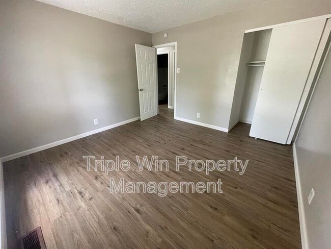 Building Photo - 2331 Lost Hollow Ct