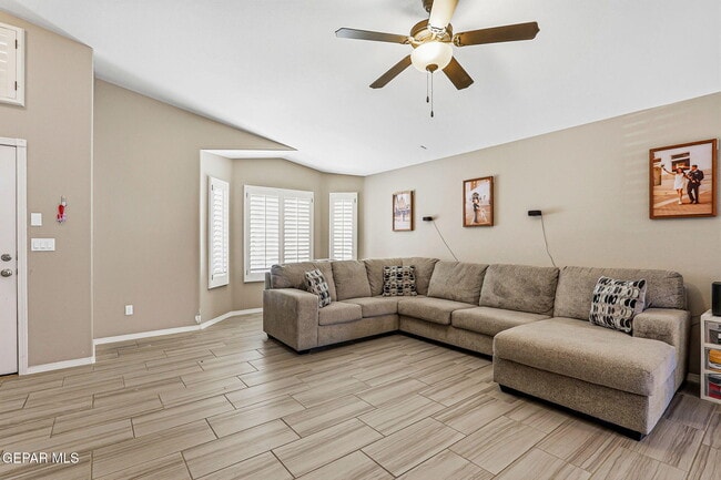 Building Photo - 14844 Tierra Tencha Ct