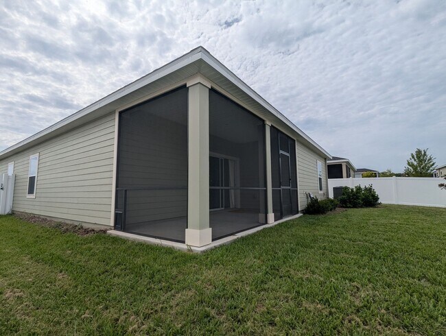 Building Photo - Beautiful newer-construction 4-bedroom, 3-bath home located in Trailhead Landing