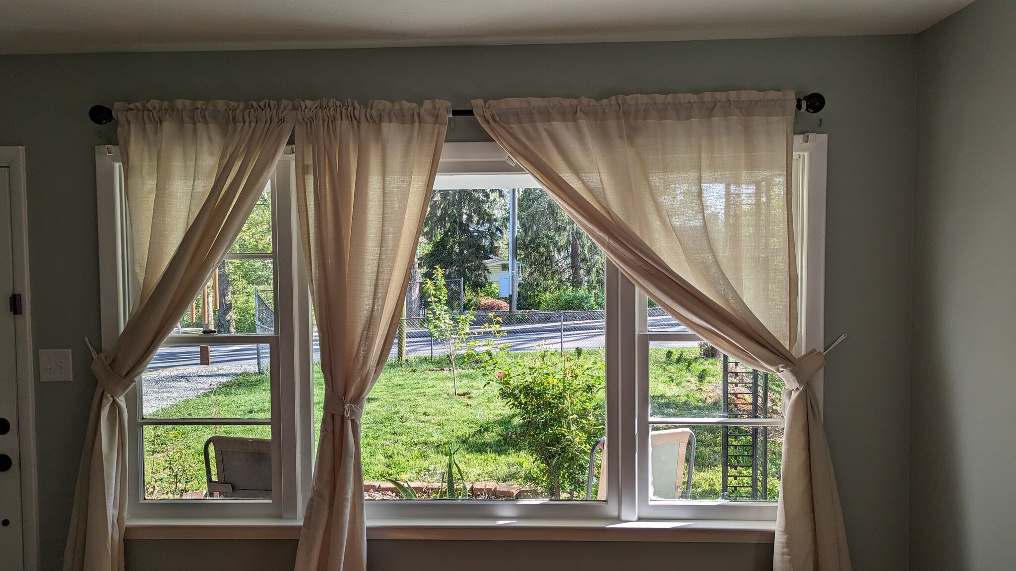 Building Photo - 732 Fairview Rd