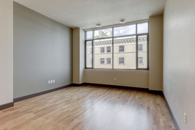 Building Photo - Rear opportunity in Downtown Boise!